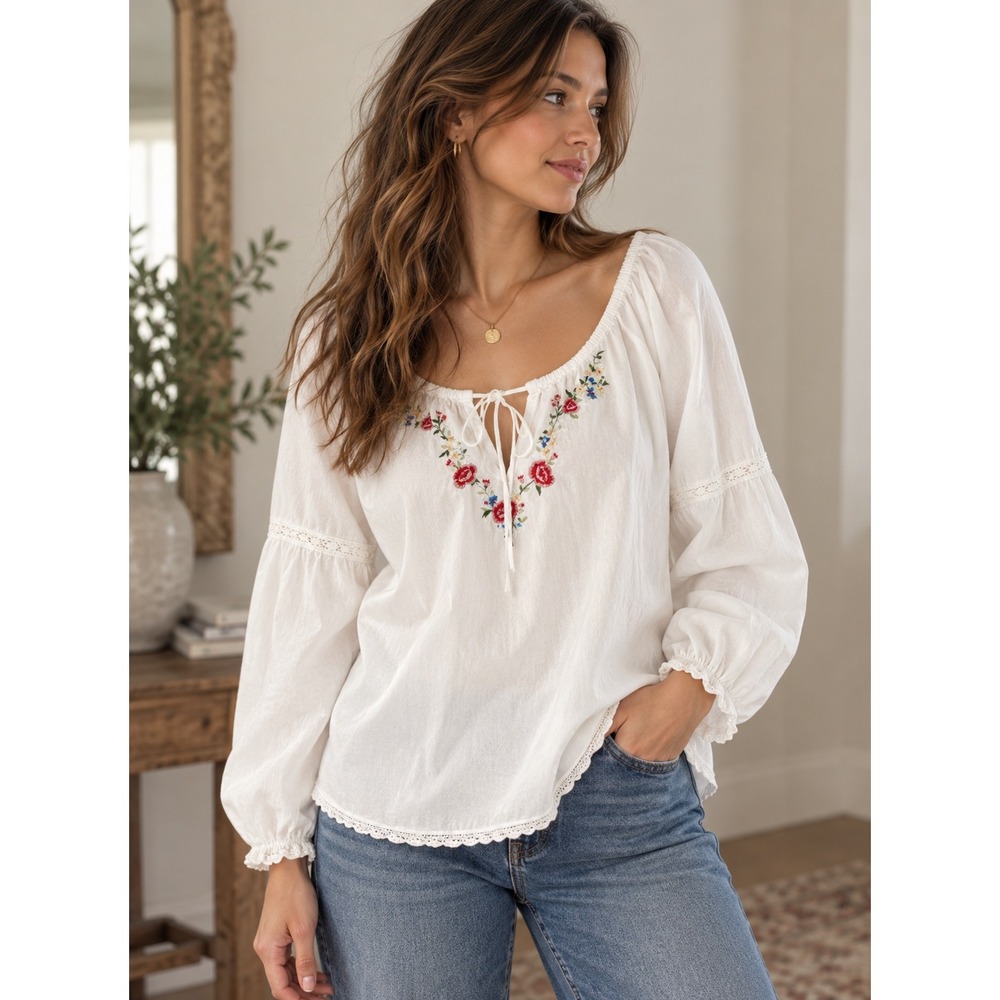 Victoria's Secret Y2K Vintage 2002 Embroidered Peasant Blouse Lace Cottagecore M